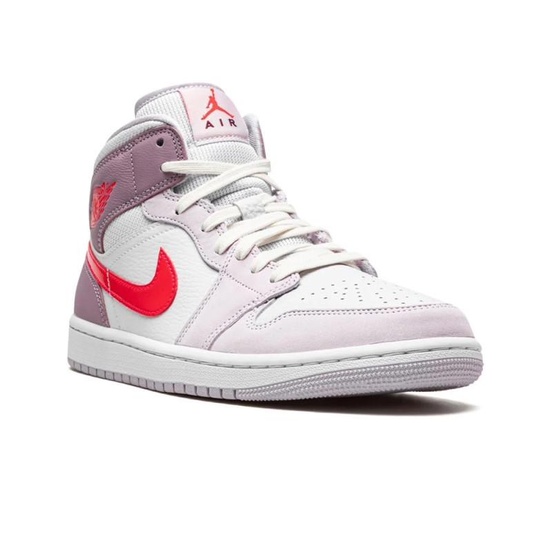 La Air Jordan 1 Mid VALENTINE'S DAY chez DM'Sports