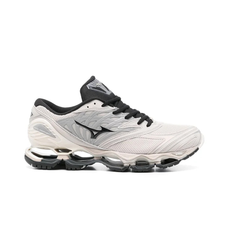 BASKETS MIZUNO WAVE PROPHECY LS BLANCHES ET NOIRES